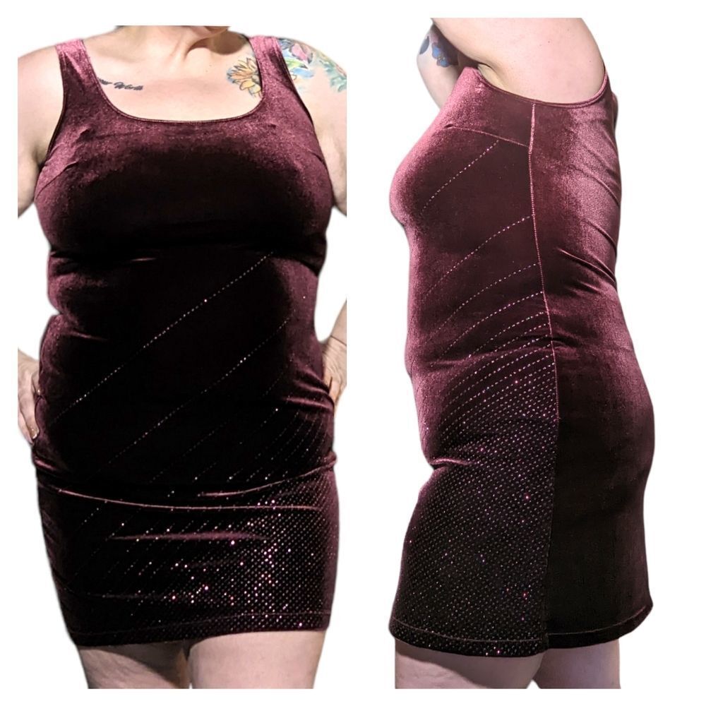 CDC Vintage Size 8 Burgundy 90s‎ Y2K Velour Crushed Velvet Mini Dress